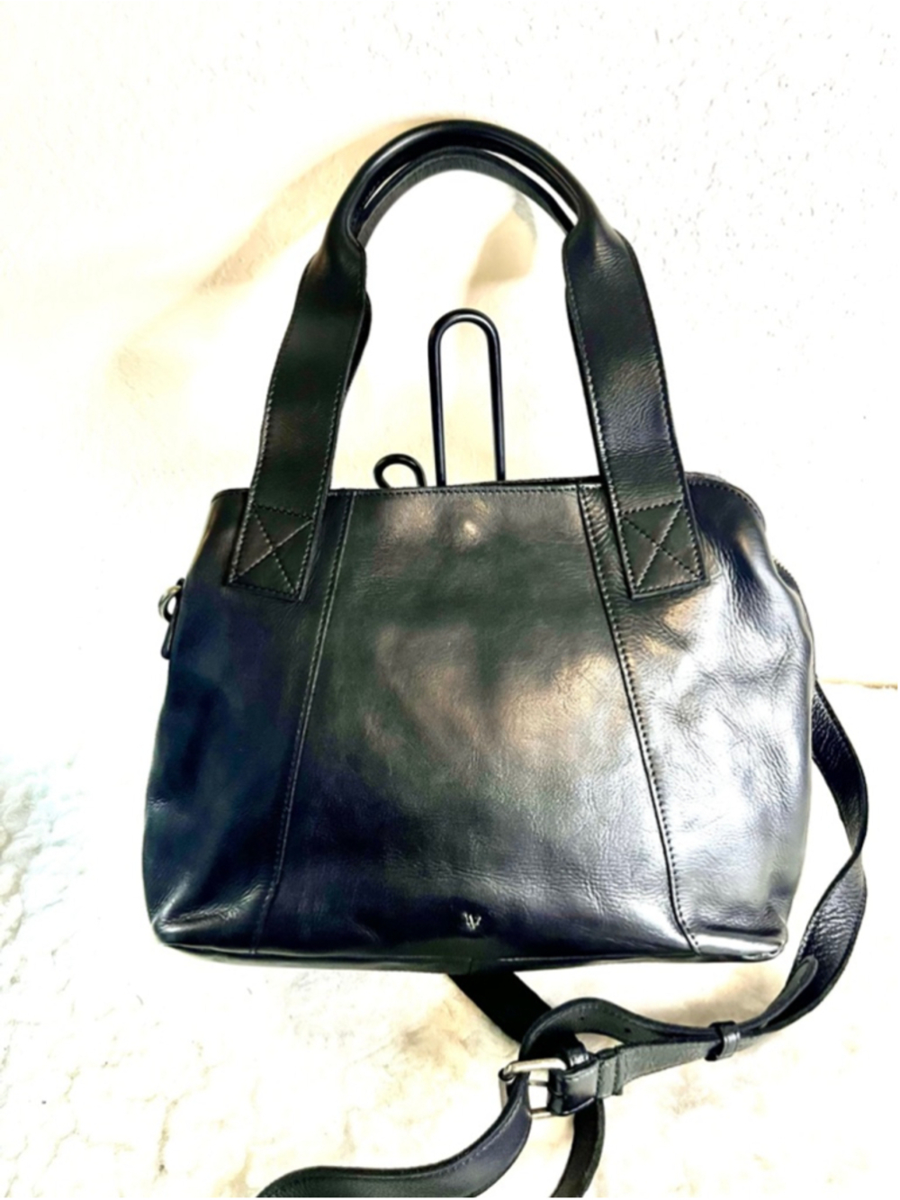 Vilenca Holland Leather Top Handle Convertible Crossbody Bag in Black